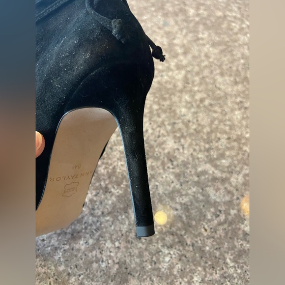 Ann Taylor Ankle Booties - black suede - SIZE 5M - Picture 7 of 7